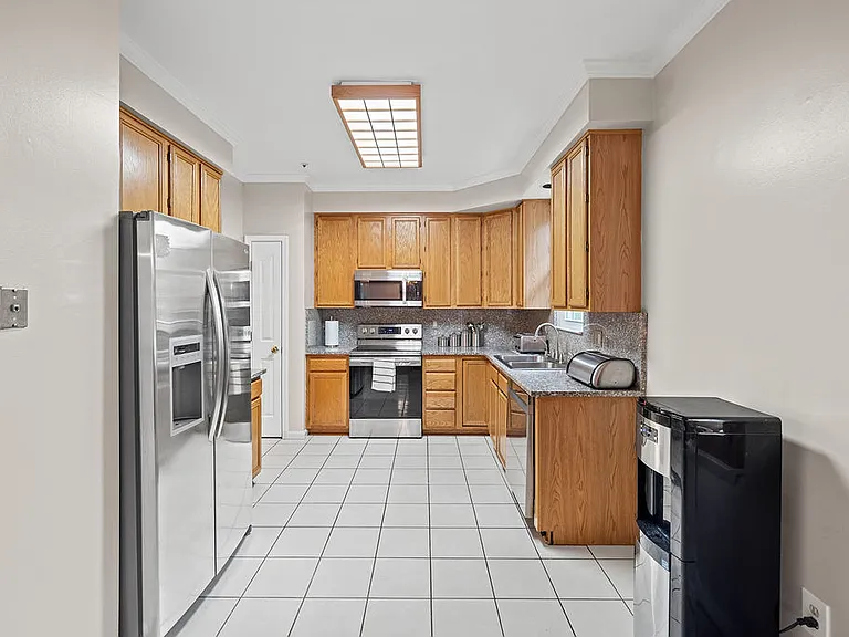 5714 Silk Tree Dr — Photo 14