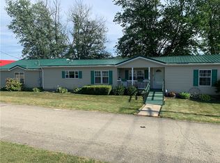 204 Columbia St, Perryopolis, PA 15473