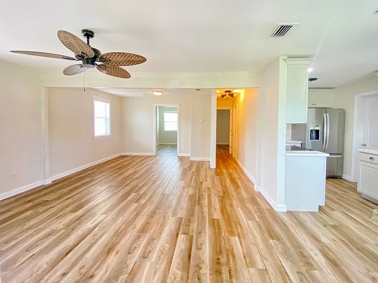 70 Brooks Dr — Photo 5