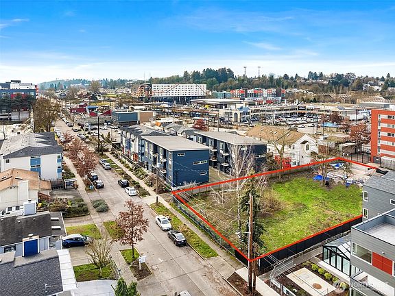 4th image of 7001 42nd Avenue