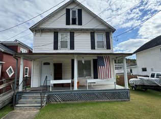6 College St, Au Sable Forks, NY 12912