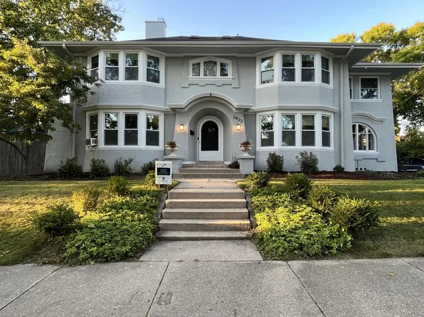 2822 East Newport AVENUE, Milwaukee, WI 53211