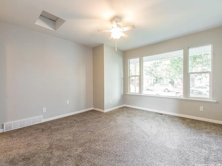 363 E Harrison Ave — Photo 12
