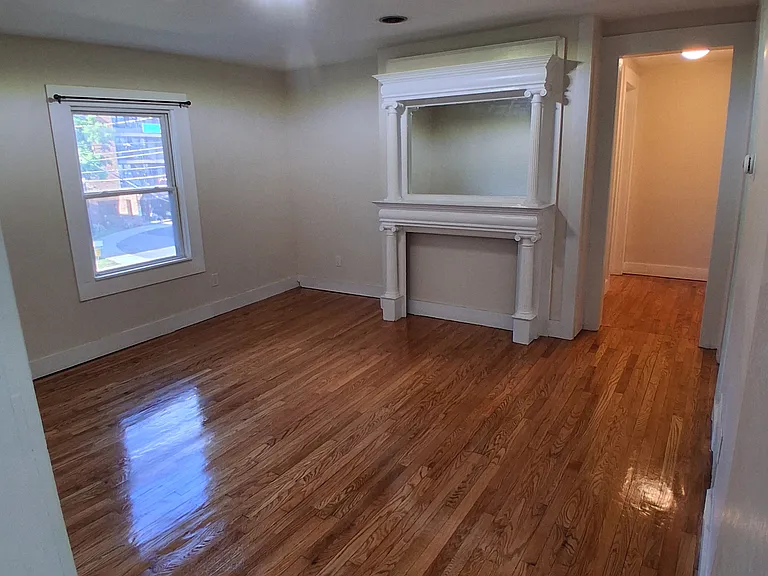 4 115th St #2R — Photo 9