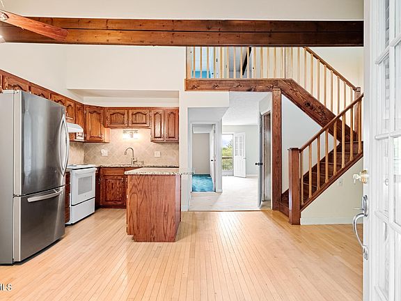 5th image of 3711 Kimrod Dr