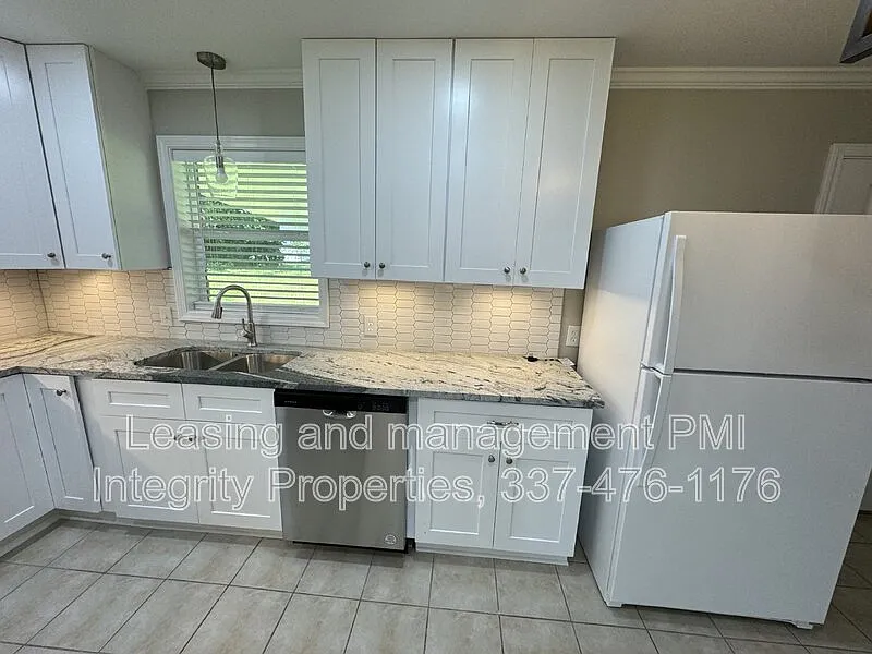 3 bed, 1.5 bath, 1412 sqft, $1,495 — Photo 4