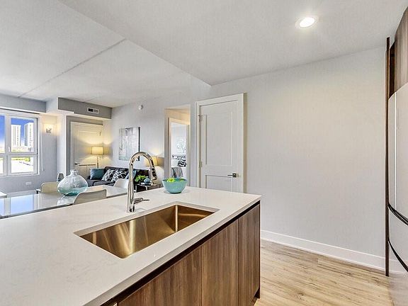 2nd image of 310 W Division St Floor 4