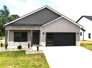 1032 S November Dr, Boiling Springs, SC 29316