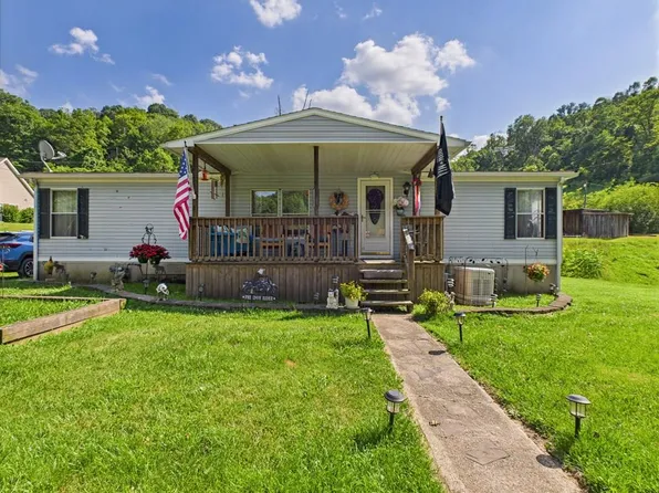 906 Greens Run Road, St. Marys, WV 26170