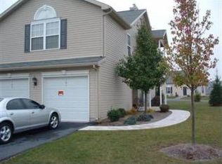 101 Sparrow Rd, Hummelstown, PA 17036