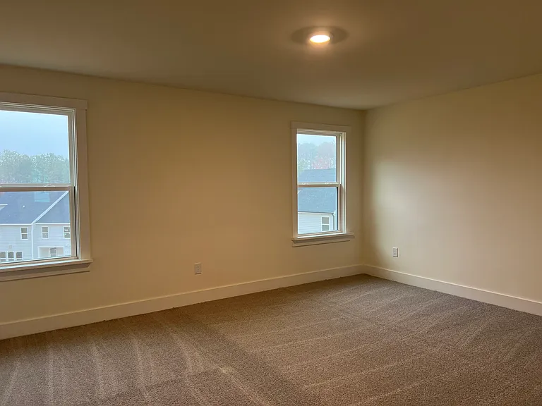2088 Shaded Knoll Rd — Photo 9