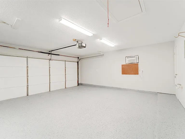 12815 Carrera Dr — Photo 30