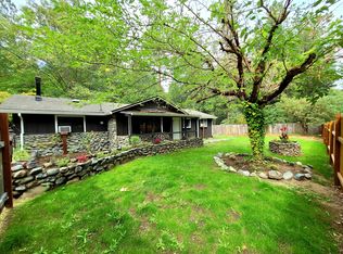 700 Ewe Creek Rd, Grants Pass, OR 97526