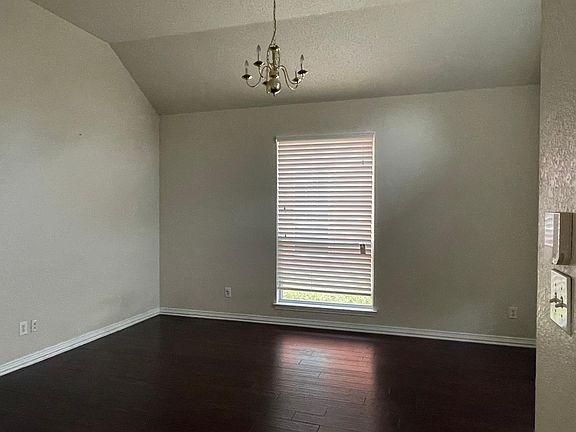 Master bedroom (2)