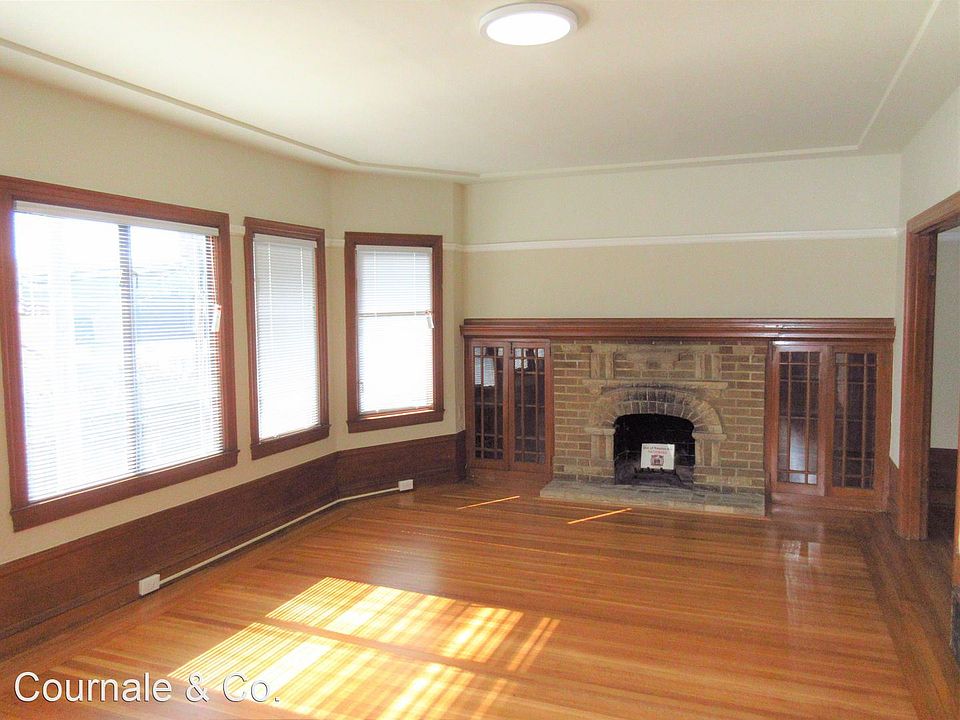 1st image of 431 33rd Ave