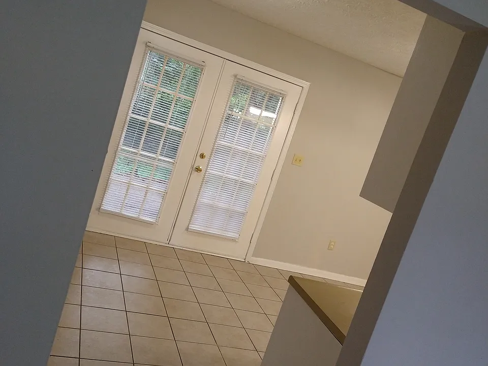 397 Jockey Club Dr #395