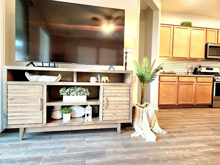 5256 W Leodra Ln — Photo 5