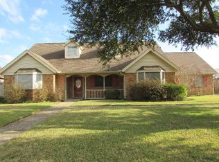 2718 Ridgewood Ln, Nederland, TX 77627