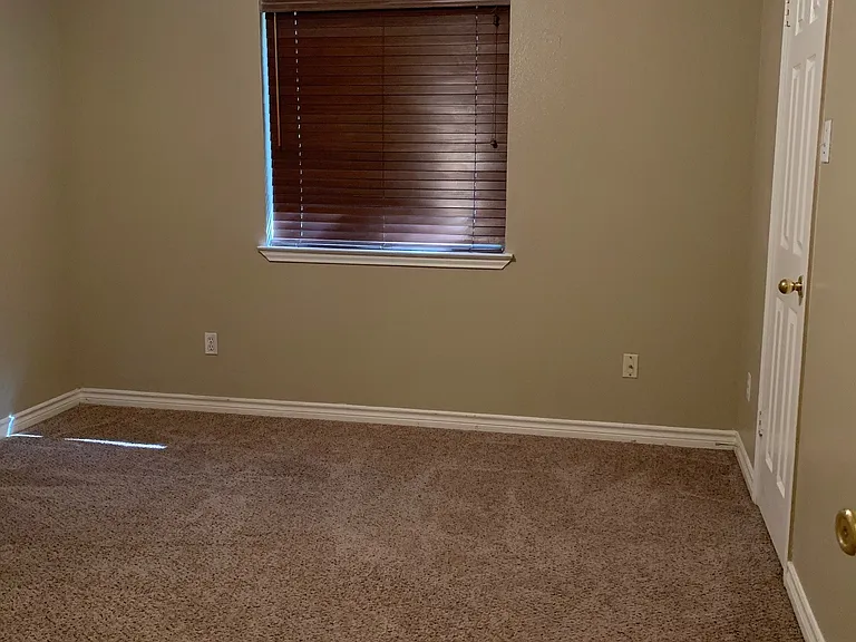 912 Keith Ln #A — Photo 24
