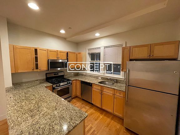 3rd image of 110 2nd St Penthouse 12
