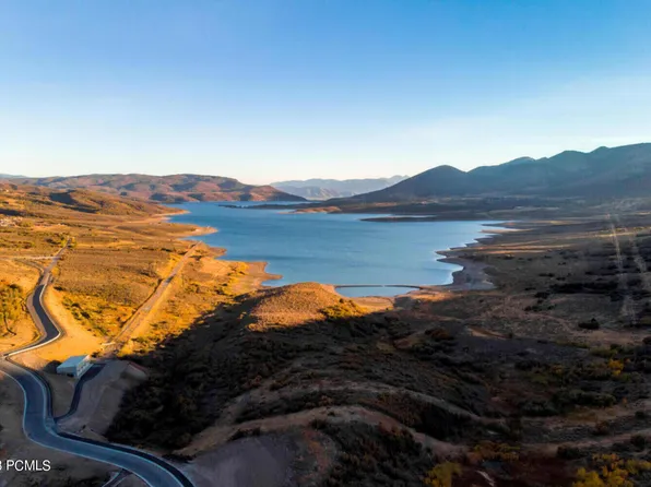 511 W Ascent Dr, Hideout, UT 84036