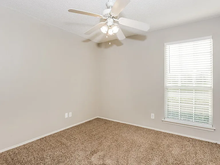 4326 Walsh Ln — Photo 12