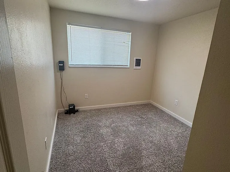 1509 S 1220 W — Photo 14