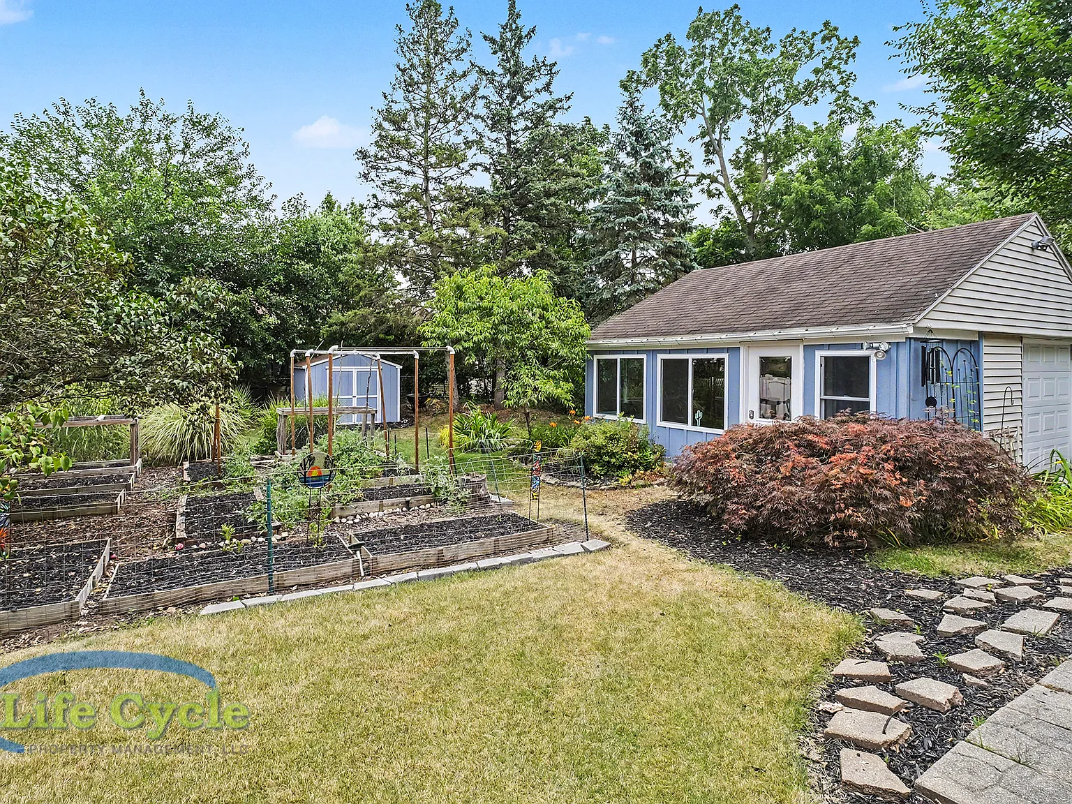 2052 Collingwood Avenue Southwest - 1 — Photo 1