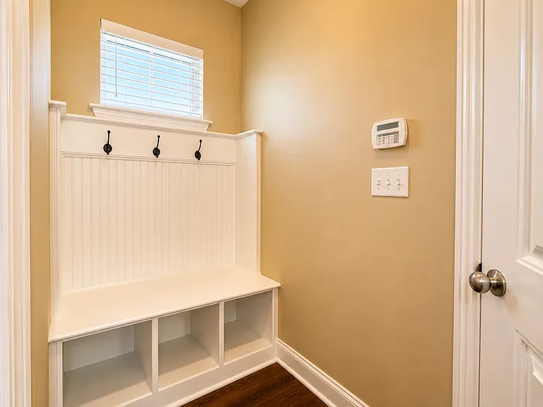 273 N Prince Henry Way — Photo 31