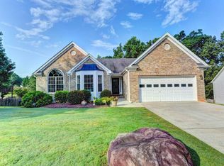350 Ballyshannon Dr, Dacula, GA 30019