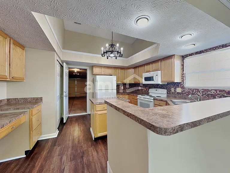 7818 Bent Willow Dr — Photo 3