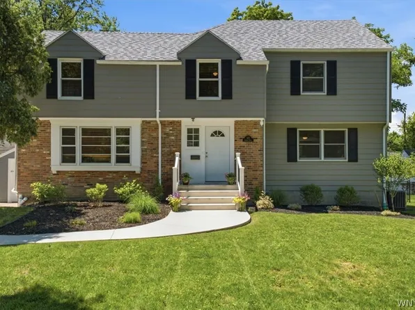 373 Darwin Dr, Amherst, NY 14226