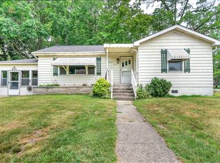 607 S Kouts St, Kouts, IN 46347