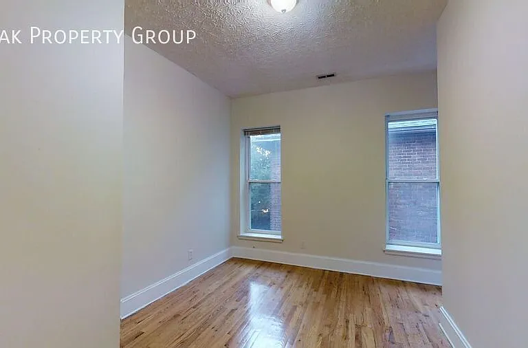 45 1/2 Euclid Ave — Photo 6
