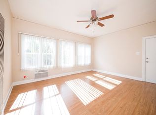 5225 De Longpre Ave, Los Angeles, CA 90027