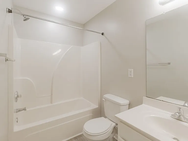 125 Cloverwood Dr SW — Photo 16