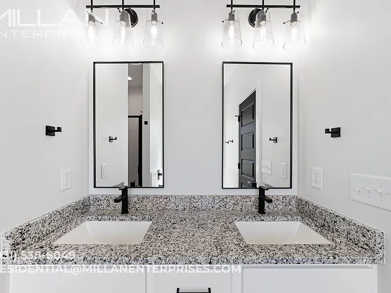 3509 Clover Hills Dr — Photo 15
