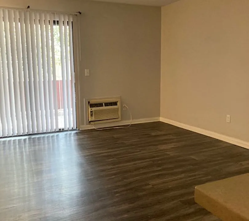 322 Hillside Terrace
