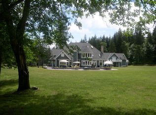 3968 Resort Rd, Greenbank, WA 98253