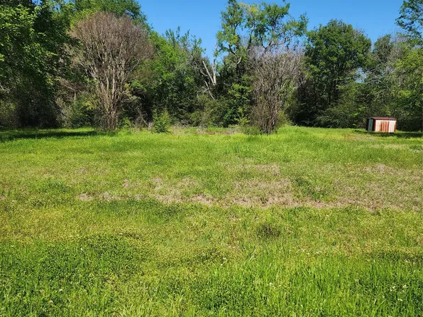 112 Lindy Lee Ln, Mabank, TX 75156