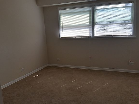 3rd image of 5841 W Lawrence Ave APT 3NW