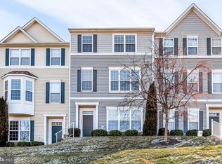 1104 Blue Bird Ln, York, PA 17402