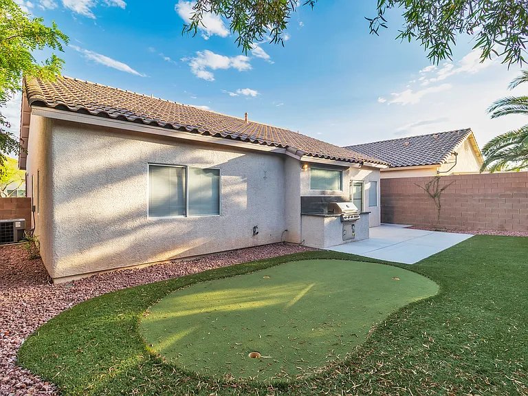 4468 Lobero Ave — Photo 3