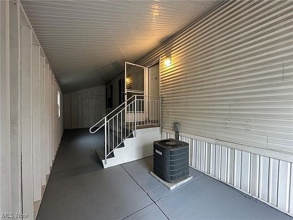 4th image of 45 Nancy St NW