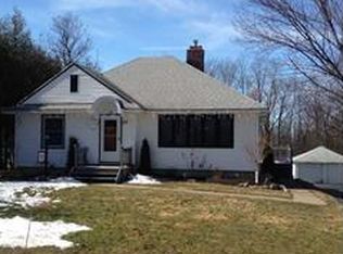 5364 Roberts Rd, Hamburg, NY 14075