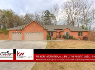 4122 Channel Oaks Dr, Louisville, TN 37777