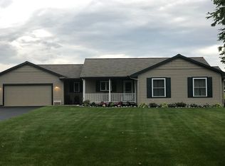 883 Shamrock Ln, Traverse City, MI 49696