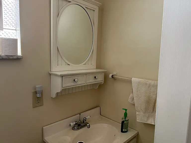 551 North Ave #1 — Photo 5