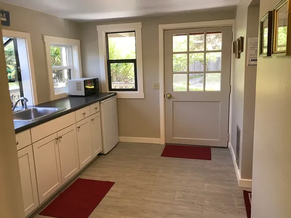 541 Holly St, Ashland, OR 97520