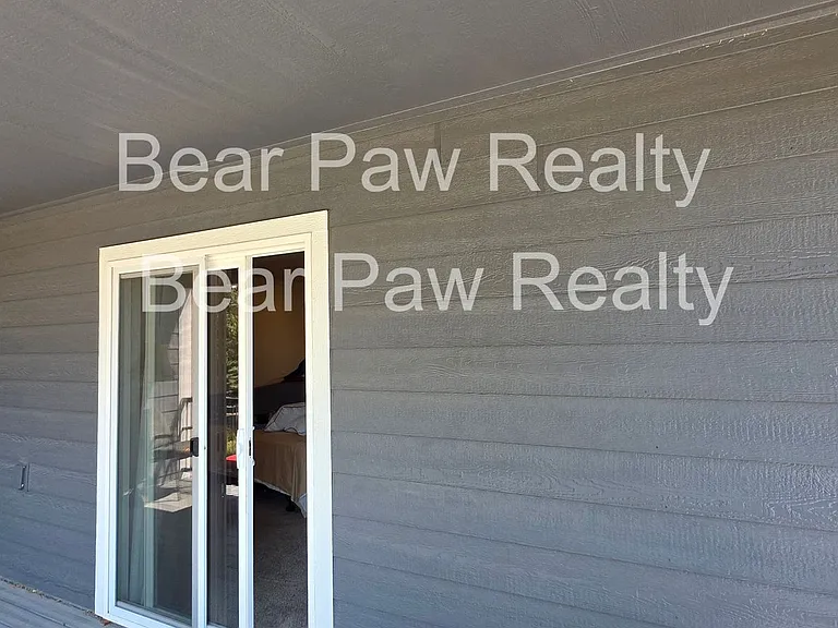2912 Cribbon Ave — Photo 11